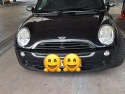 Schwarz Gebraucht 2007 Mini Cooper Seven Kleinwagen | 2.780 €
