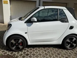 Weiß Gebraucht 2018 Smart ForTwo Cabrio Passion Cabrio | 11.999 € (Fairer Preis)