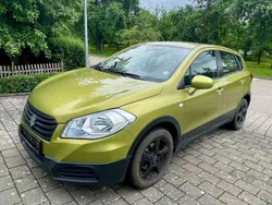 Grün Gebraucht 2014 Suzuki SX4 S-Cross Comfort+ SUV | 10.300 € (Guter Preis)