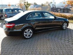 Schwarz Gebraucht 2011 Mercedes E350 Limousine | 13.500 € (Fairer Preis)