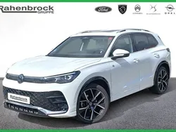 Weiß Gebraucht 2024 VW Tiguan R-line SUV | 43.990 € (Teuer)