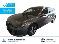 Grau Gebraucht 2024 VW Passat Business Kombi | 35.930 € (Fairer Preis)
