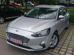 Silber Gebraucht 2020 Ford Focus Kombi | 9.990 € (Guter Preis)