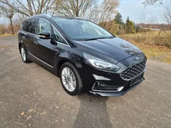 Schwarz Gebraucht 2022 Ford S-MAX Vignale Van / Kleinbus | 16.900 € (Etwas zu teuer)