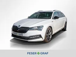 Weiß Gebraucht 2020 Skoda Superb SportLine Kombi | 26.790 € (Guter Preis)