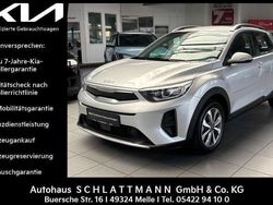 (kcs) sparklingsilber met. Gebraucht 2024 Kia Stonic Vision SUV | 19.780 € (Fairer Preis)