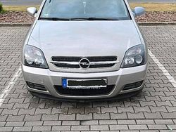 Gold Gebraucht 2002 Opel Vectra GTS Limousine | 3.000 € (Etwas zu teuer)