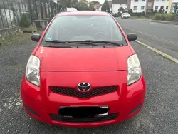 Rot Gebraucht 2009 Toyota Yaris Kleinwagen | 1.600 € (Superpreis)