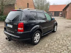 Schwarz Gebraucht 2010 Ssangyong Rexton II SUV | 3.999 €