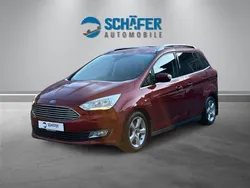 Cranberryrot Gebraucht 2016 Ford Grand C-Max Titanium Van / Kleinbus | 10.450 € (Fairer Preis)
