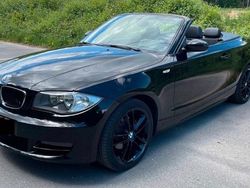 Schwarz Gebraucht 2009 BMW 118 Cabriolet Cabrio | 8.350 € (Etwas zu teuer)