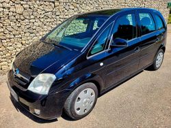 Schwarz Gebraucht 2005 Opel Meriva Cosmo Van / Kleinbus | 2.250 € (Fairer Preis)