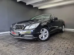 Schwarz Gebraucht 2011 Mercedes E350 Cabrio | 13.990 € (Fairer Preis)