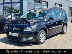 Schwarz Gebraucht 2011 VW Touran Trendline Van / Kleinbus | 5.699 € (Fairer Preis)