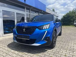 Vertigoblau metallic Gebraucht 2021 Peugeot 2008 GT SUV | 18.990 € (Fairer Preis)