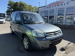 Grau Gebraucht 2007 Citroën Berlingo Van / Kleinbus | 3.680 € (Teuer)