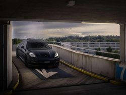 Schwarz Gebraucht 2010 Porsche Panamera Turbo Limousine | 26.800 €