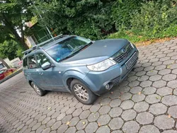 Grün Gebraucht 2010 Subaru Forester SUV | 6.900 €