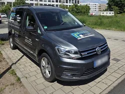 Grau Gebraucht 2016 VW Caddy Maxi Van / Kleinbus | 16.500 € (Teuer)