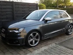 Grau Gebraucht 2011 Audi A1 S-Line Kleinwagen | 13.500 €