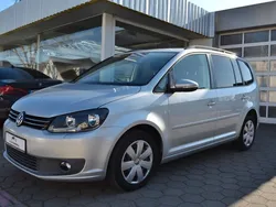Silber Gebraucht 2011 VW Touran Comfortline Van / Kleinbus | 5.990 € (Guter Preis)