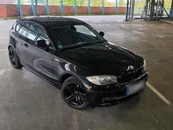 Schwarz Gebraucht 2011 BMW 118 Kleinwagen | 2.900 € (Guter Preis)