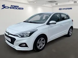 Weiß Gebraucht 2019 Hyundai i20 Select Limousine | 12.490 € (Fairer Preis)