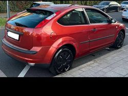 Rot Gebraucht 2010 Ford Focus Cabriolet Cabrio | 800 € (Superpreis)