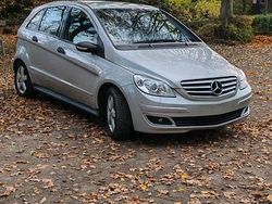 Silber Gebraucht 2005 Mercedes B200 Van / Kleinbus | 1.690 € (Fairer Preis)