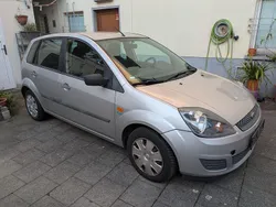 Grau Gebraucht 2008 Ford Fiesta Kleinwagen | 2.000 € (Guter Preis)