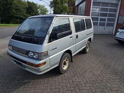 Silber Gebraucht 1996 Mitsubishi L300 Van / Kleinbus | 4.000 €