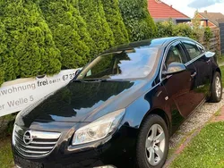 Schwarz Gebraucht 2010 Opel Insignia Eco Limousine | 5.500 € (Etwas zu teuer)