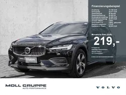 Black solid ´stone´ / solid Gebraucht 2023 Volvo V60 CC Plus Kombi | 36.870 € (Guter Preis)