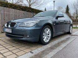 Grau Gebraucht 2007 BMW 530 Sport Line Limousine | 5.899 € (Superpreis)