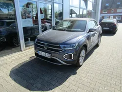 Grau Gebraucht 2025 VW T-Roc Cabriolet Style Cabrio | 40.950 € (Teuer)