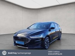 Agate black metallic Gebraucht 2025 Ford Focus Titanium Kombi | 20.940 € (Superpreis)