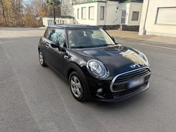 Schwarz Gebraucht 2015 Mini ONE Kleinwagen | 8.500 €