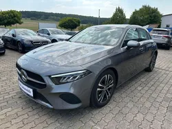 Grau Gebraucht 2024 Mercedes A180 Limousine | 24.900 € (Superpreis)