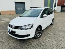 Weiß Gebraucht 2014 VW Sharan Edition Van / Kleinbus | 20.900 €