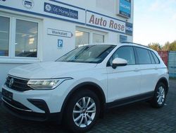 Weiß Gebraucht 2021 VW Tiguan Life SUV | 25.550 € (Fairer Preis)