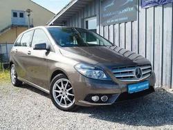 Braun Gebraucht 2014 Mercedes B160 Van / Kleinbus | 8.250 € (Fairer Preis)