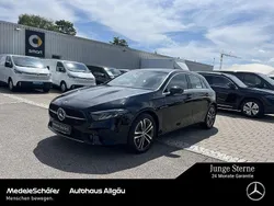 Schwarz Gebraucht 2024 Mercedes A200 Progressive Limousine | 31.570 € (Fairer Preis)