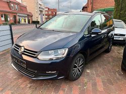 Blau Gebraucht 2016 VW Sharan Allstar Van / Kleinbus | 12.990 € (Fairer Preis)