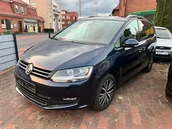 Blau Gebraucht 2016 VW Sharan Allstar Van / Kleinbus | 13.450 € (Fairer Preis)
