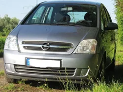 Grau Gebraucht 2005 Opel Meriva S Van / Kleinbus | 2.900 € (Guter Preis)