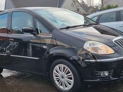 Schwarz Gebraucht 2009 Lancia Musa Van / Kleinbus | 2.990 € (Fairer Preis)