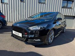 Iridiumschwarz metallic Gebraucht 2018 Ford Focus ST Kombi | 18.450 € (Fairer Preis)