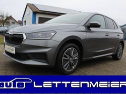 Grau Gebraucht 2024 Skoda Fabia Tour Limousine | 17.790 € (Fairer Preis)