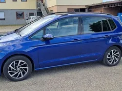 Blau Gebraucht 2018 VW Golf Sportsvan Join Van / Kleinbus | 20.999 € (Fairer Preis)