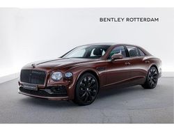 Rot Gebraucht 2022 Bentley Flying Spur Limousine | 197.012 €